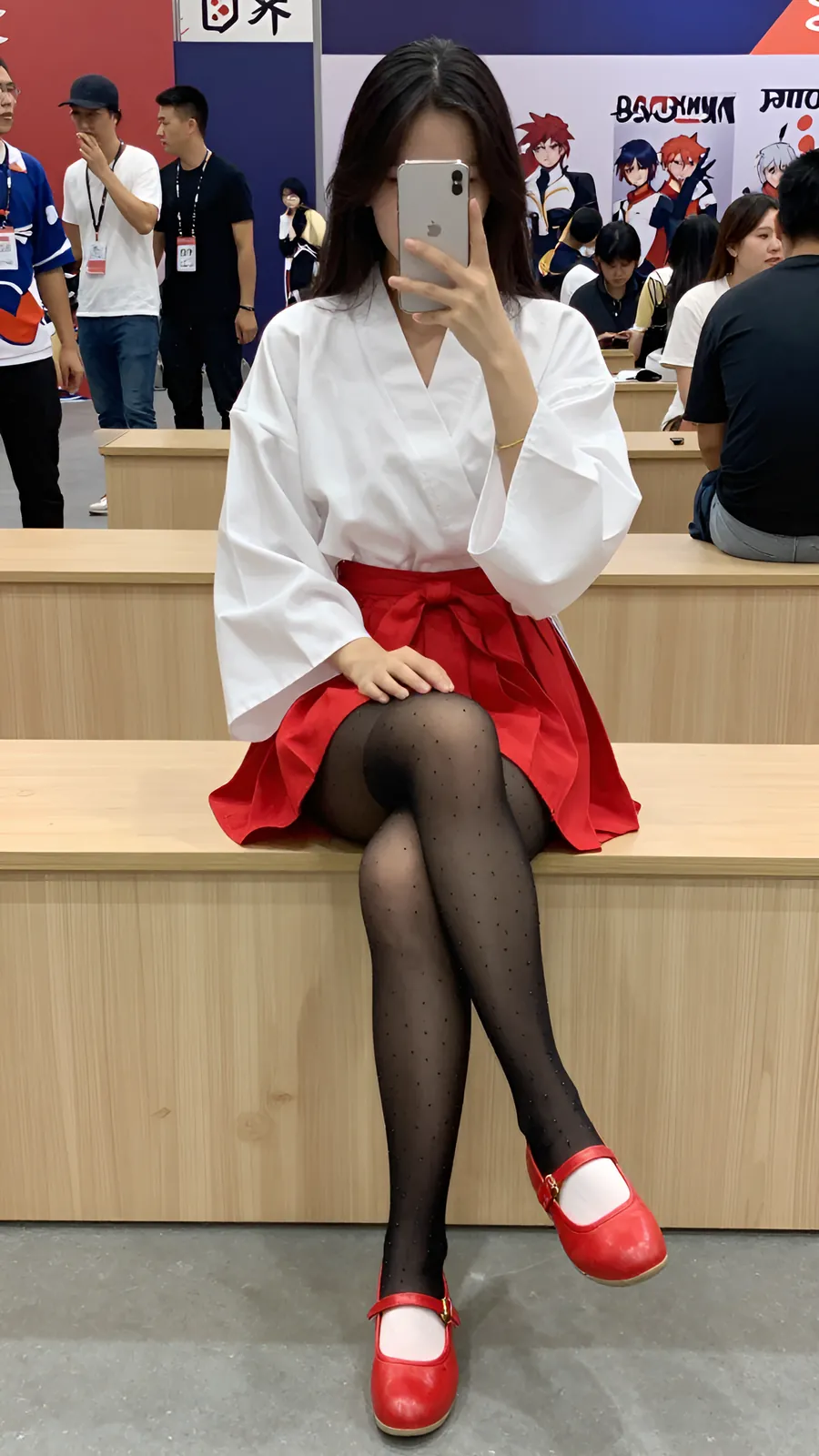 HL-000113 · Cosplay archive visual reference
