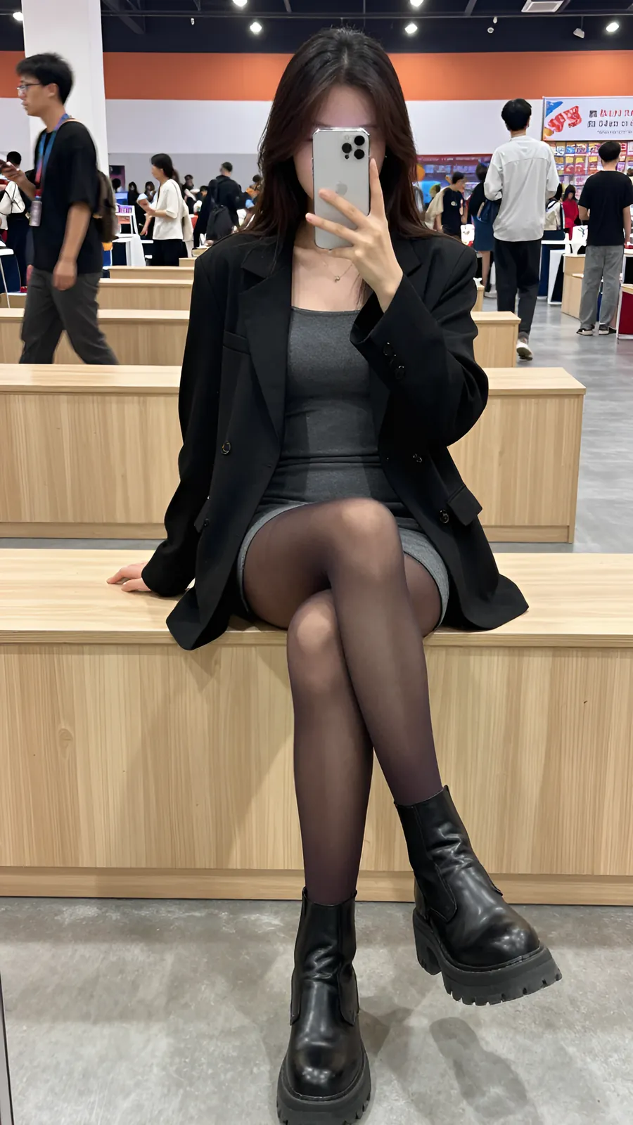 HL-000186 · Cosplay archive visual reference