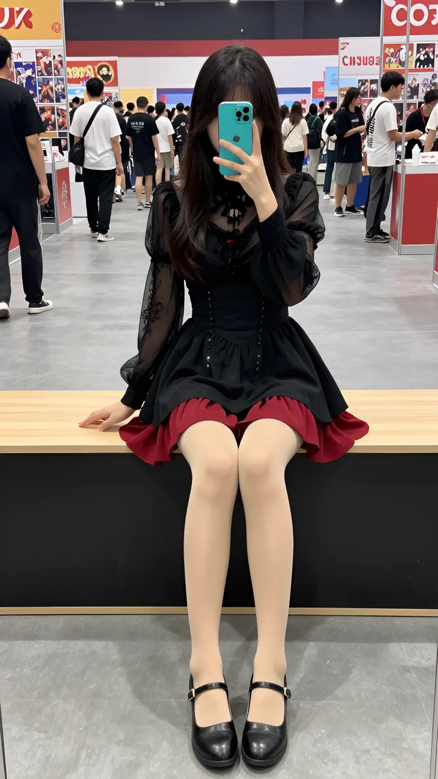 HL-000195 · Cosplay archive visual reference