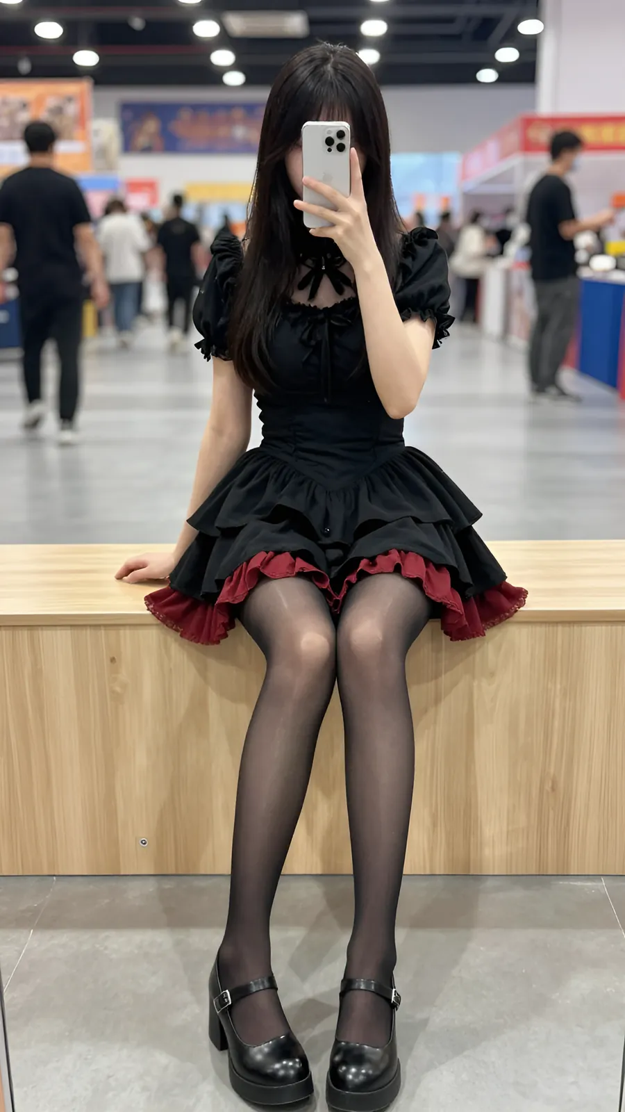 HL-000231 · 哥特萝莉蕾丝上衣酒红裙 visual reference