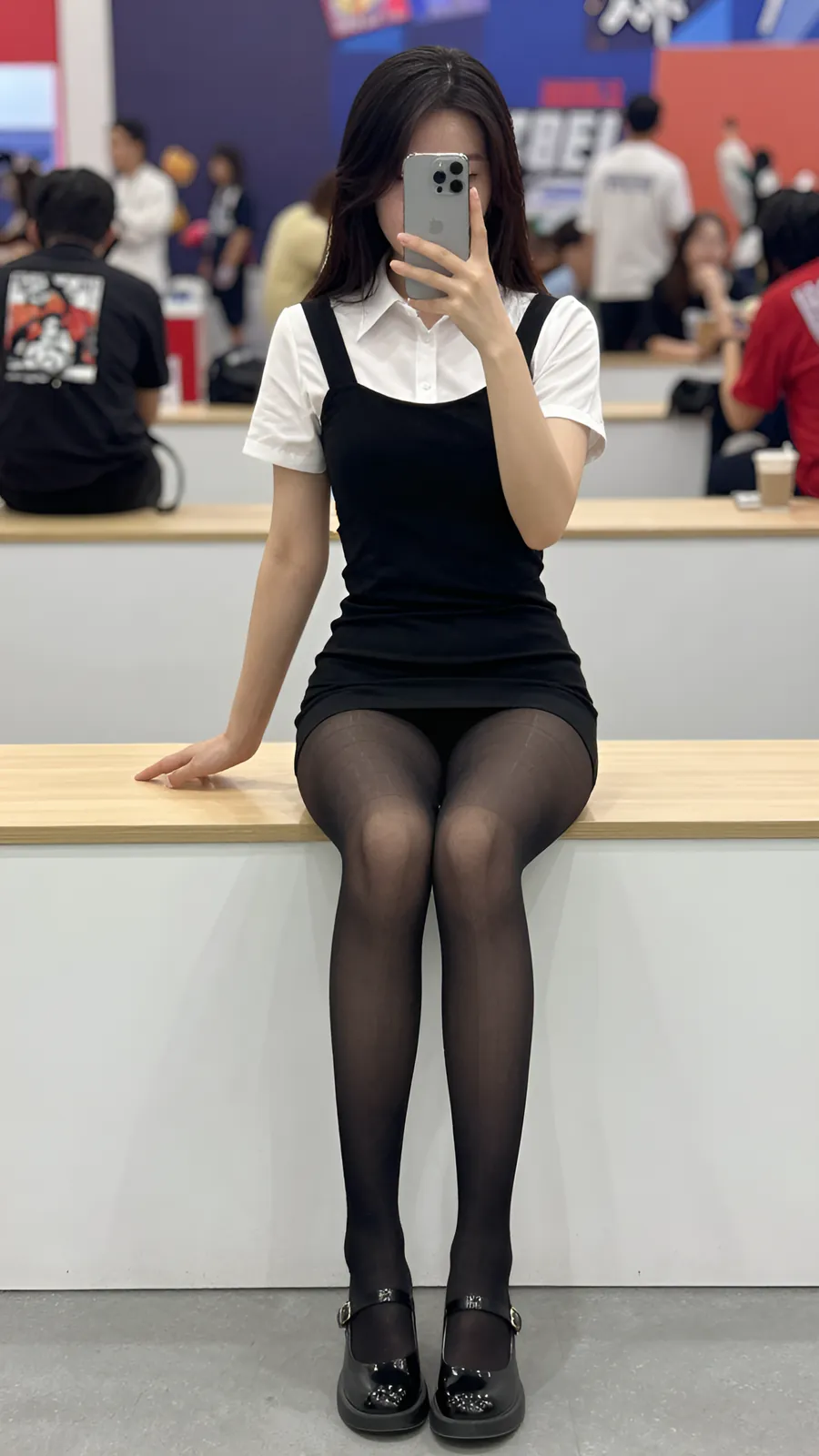 HL-000241 · 黑白女仆围裙短裙 visual reference