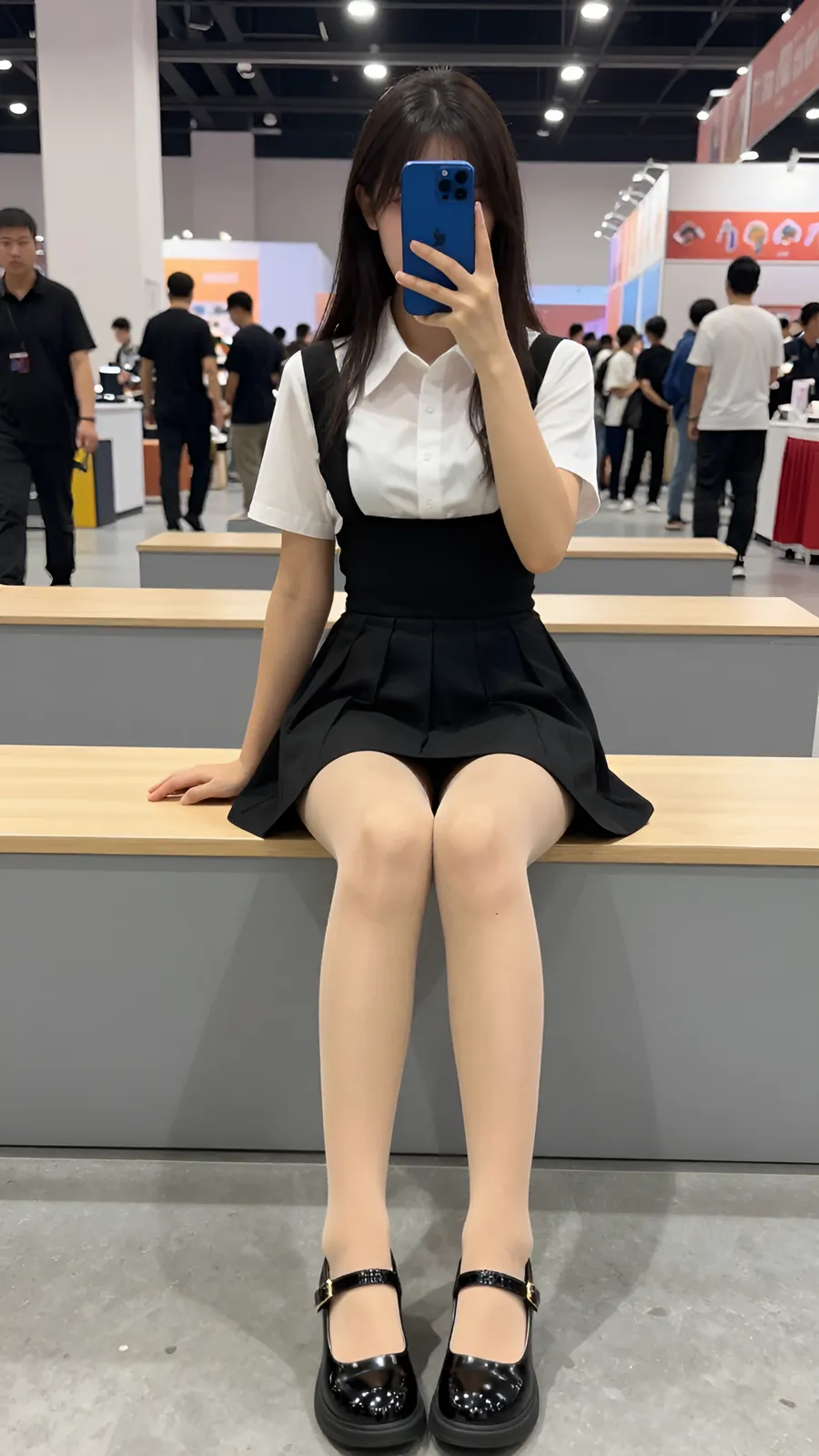 HL-000445 · 黑白女仆围裙短裙 visual reference