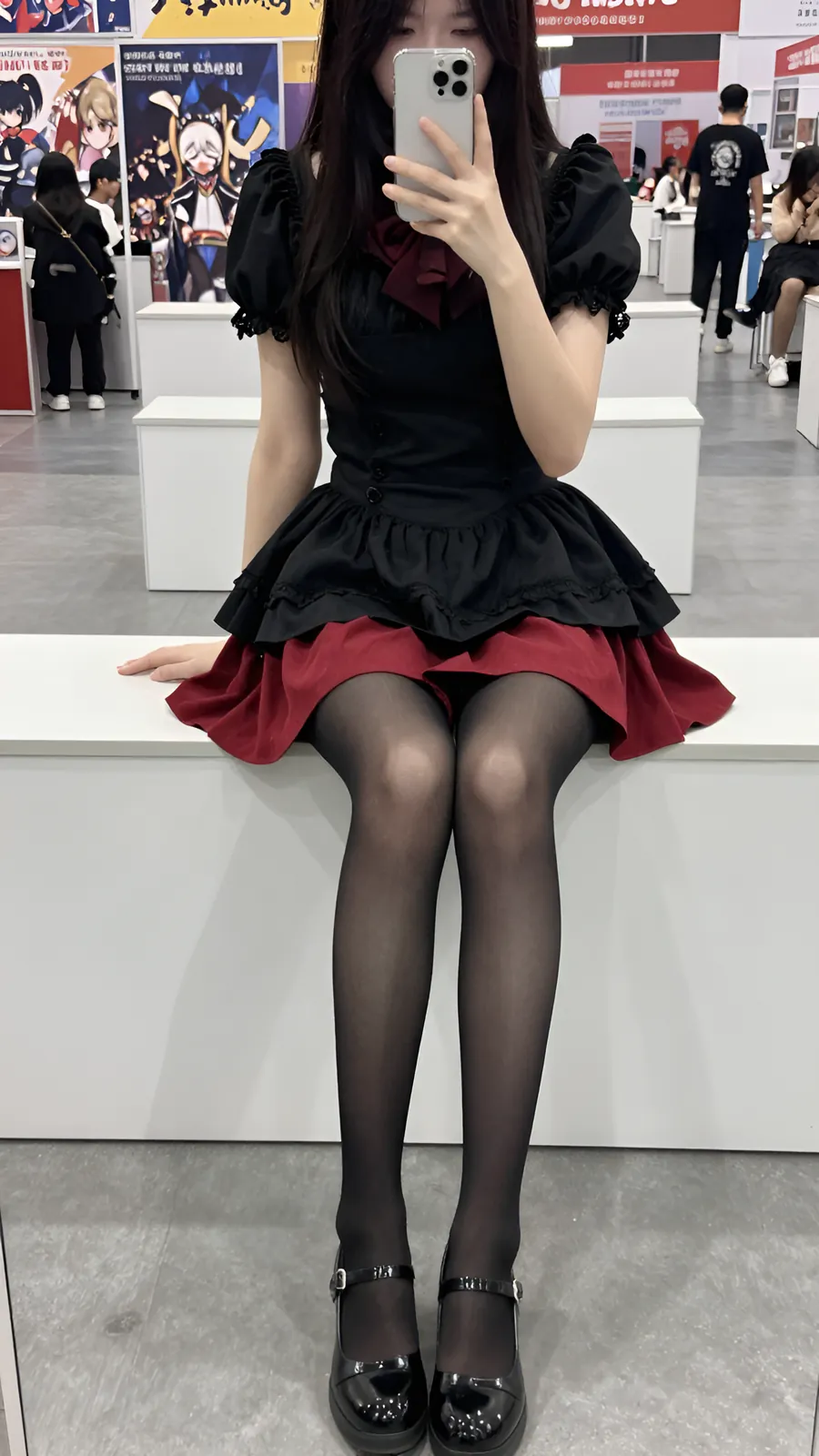 HL-000471 · 哥特萝莉蕾丝上衣酒红裙 visual reference
