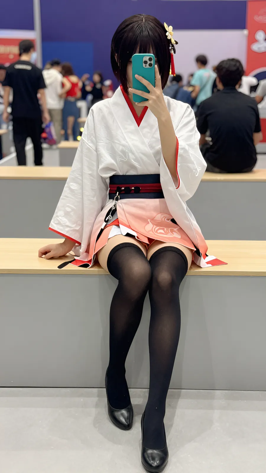 HL-A000040 · Cosplay archive visual reference