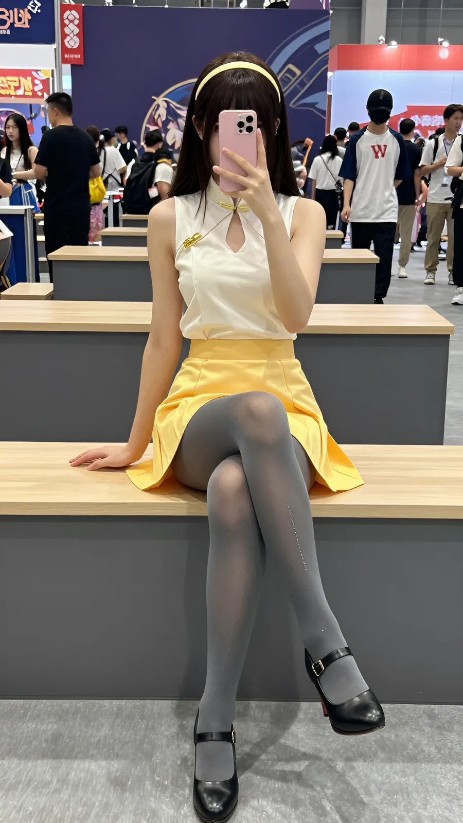 HL-A000137 · Cosplay archive visual reference