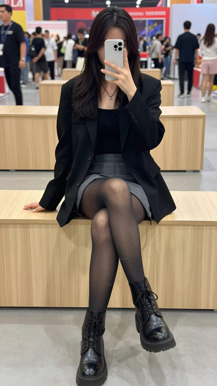 HL-A000198 · Cosplay archive visual reference