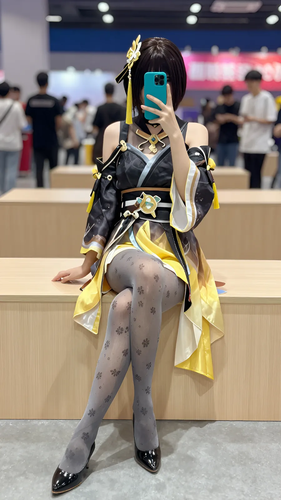 HL-A000200 · Cosplay archive visual reference