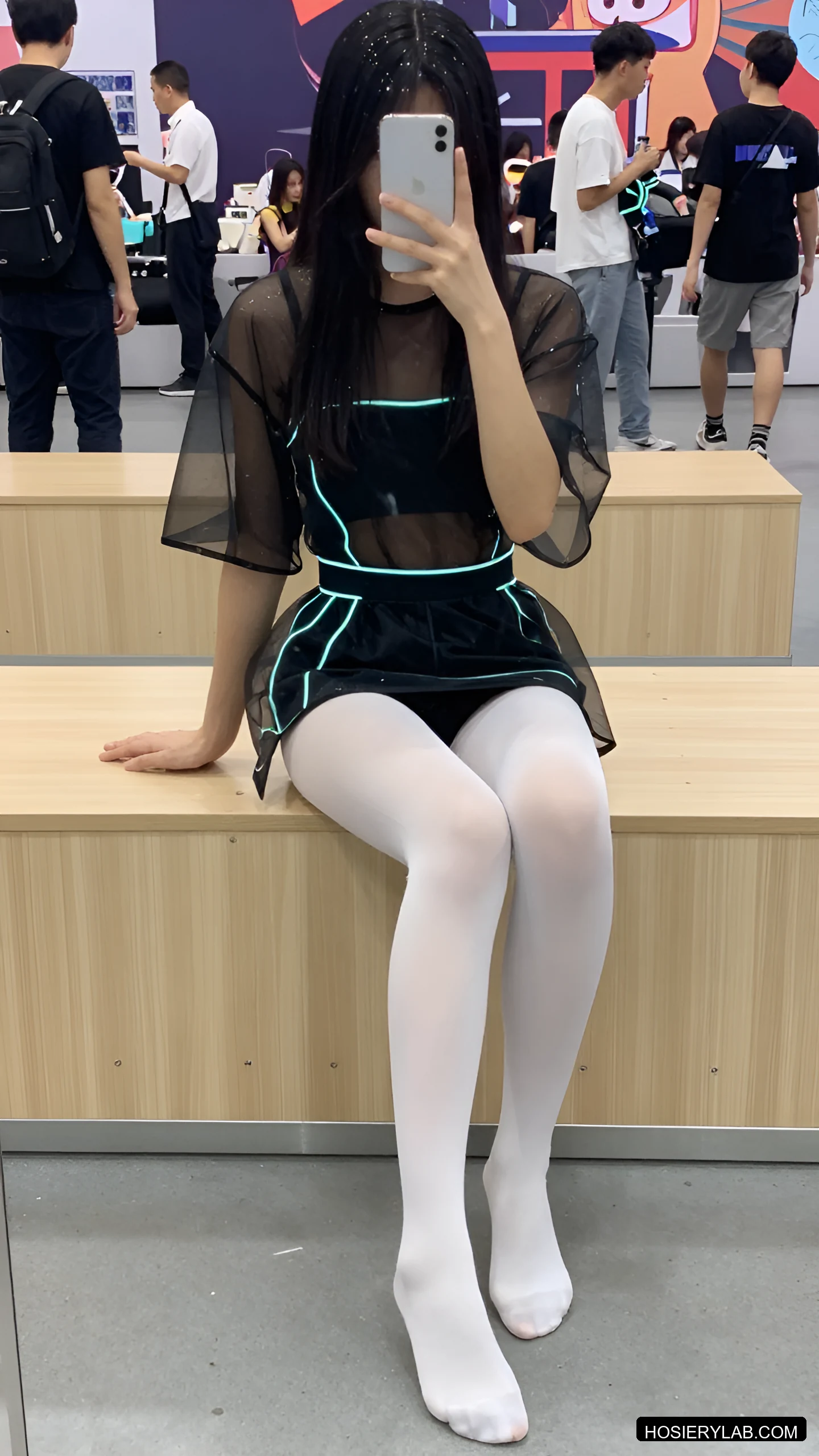 后缝线 缎光 薄透 30D 纯白 连裤袜 visual reference