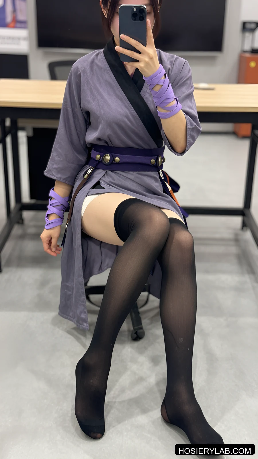 5D Black Thigh High visual reference